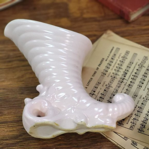 Cornucopia Ceramic Vase/Planter Pink and White set of 2 - Picture 12 of 12